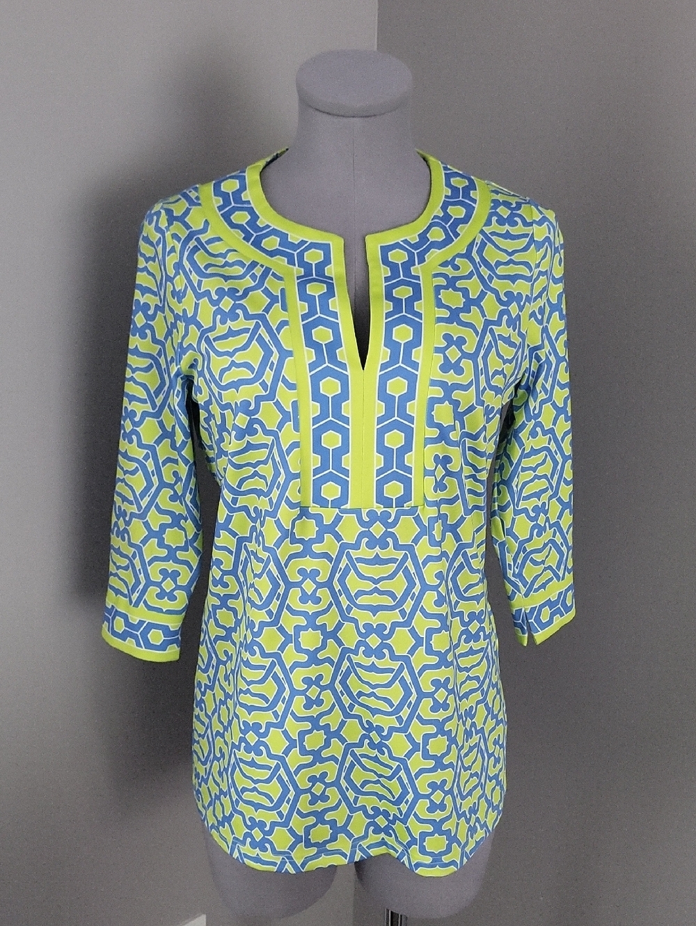 ​Gretchen Scott Lime Green & Blue Geometric Print Tunic Top - 3/4 Sleeve Sz S